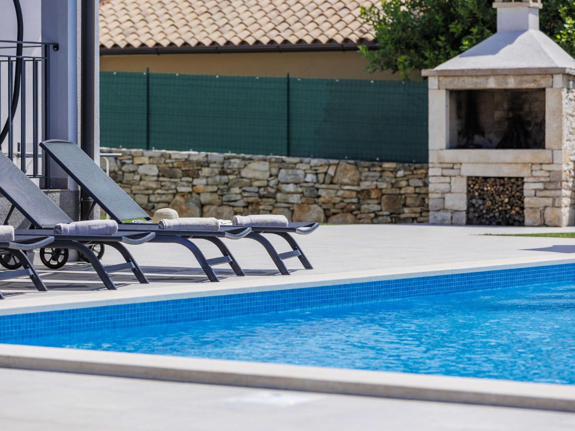 Holiday Home Villa Veli Vrt By Interhome Žminj Eksteriør billede
